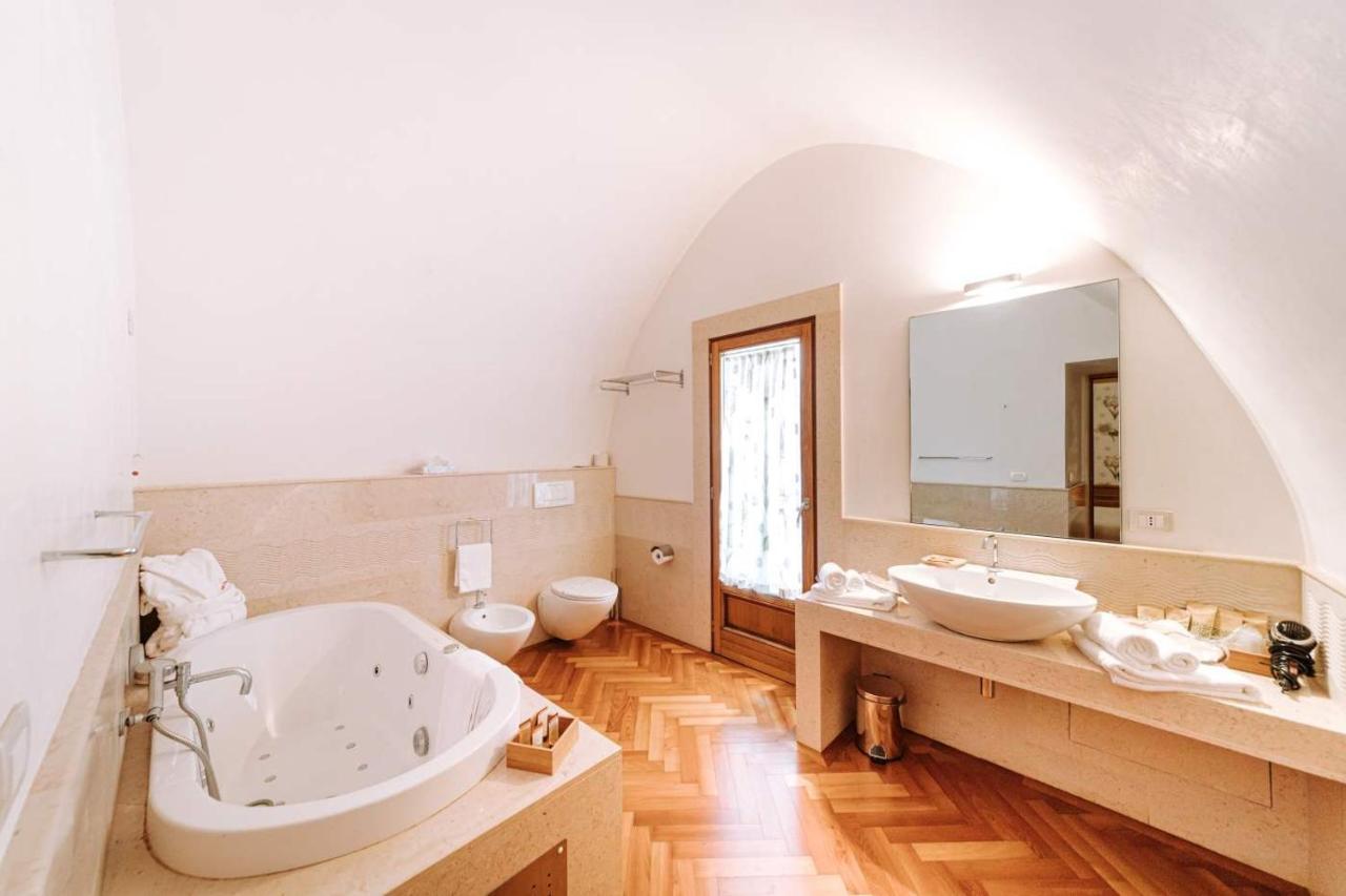 Отель Santa Rosa Relais Ночи Экстерьер фото